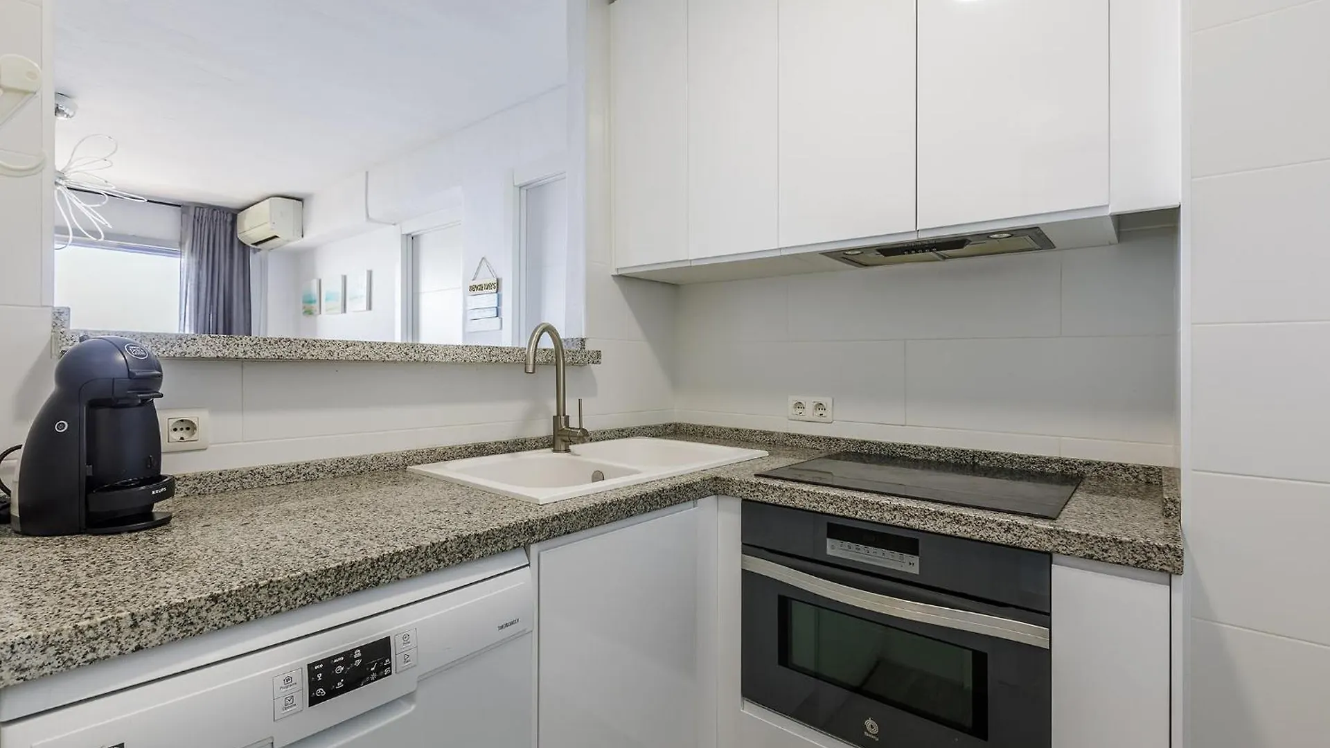 Apartment A&N Beach Front Miami Torre Del Mar Spain